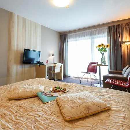 Niebieski Art & Hotel