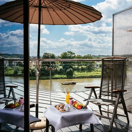 Hotel Niebieski Art &