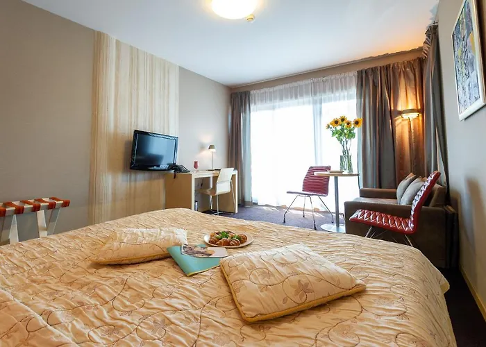 Niebieski Art & Hotel