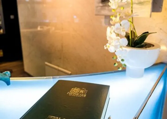 호텔 Niebieski Art &