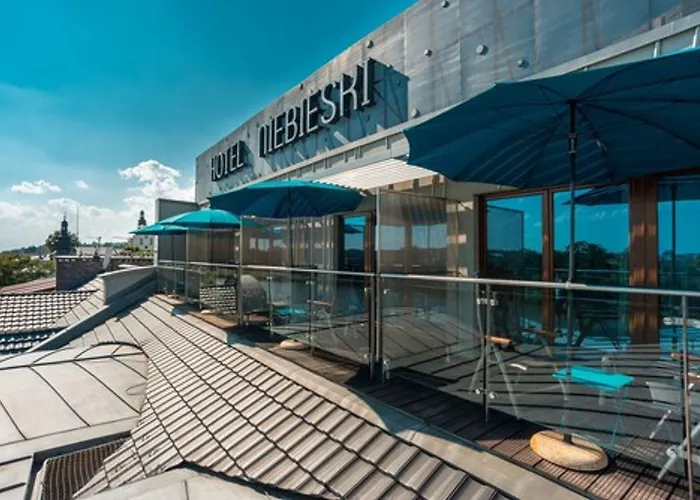 호텔 Niebieski Art & 5*