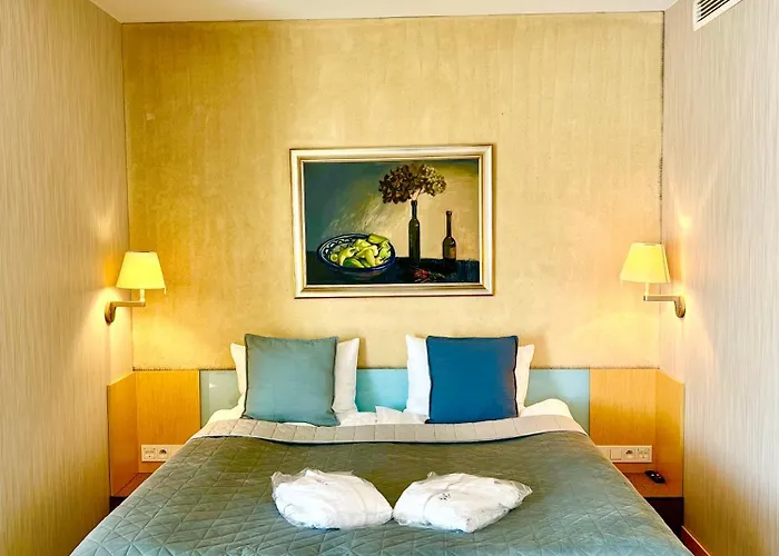 Niebieski Art & Hotel