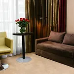 Niebieski Art & 5* Krasków