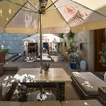 Ξενοδοχείο Niebieski Art & 5*