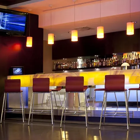 酒店 尼必斯基艺术水疗酒店 5*