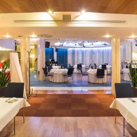 尼必斯基艺术水疗酒店 5* 克拉科夫