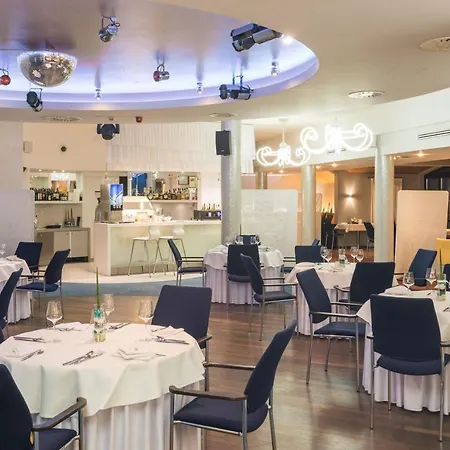 尼必斯基艺术水疗酒店 酒店