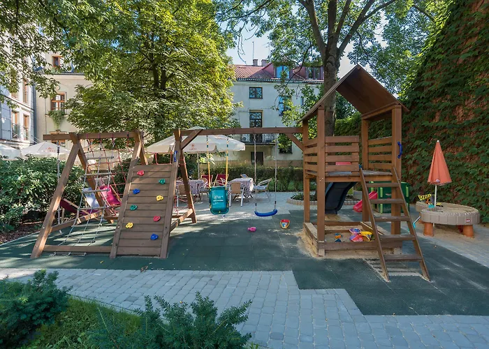 尼必斯基艺术水疗酒店