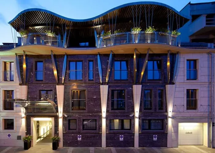 Hotel Niebieski Art & 5*